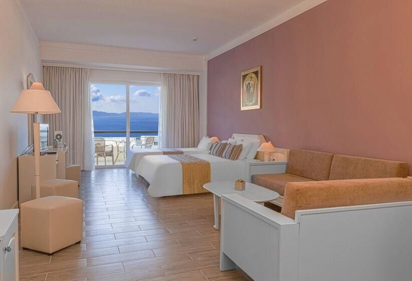 Люкс Superior Вид на Море, Kipriotis Panorama Hotel & Suites
