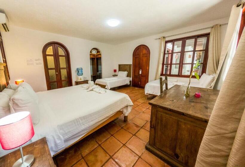 Economy Quadruple Room, Apart Hotel Casaejido