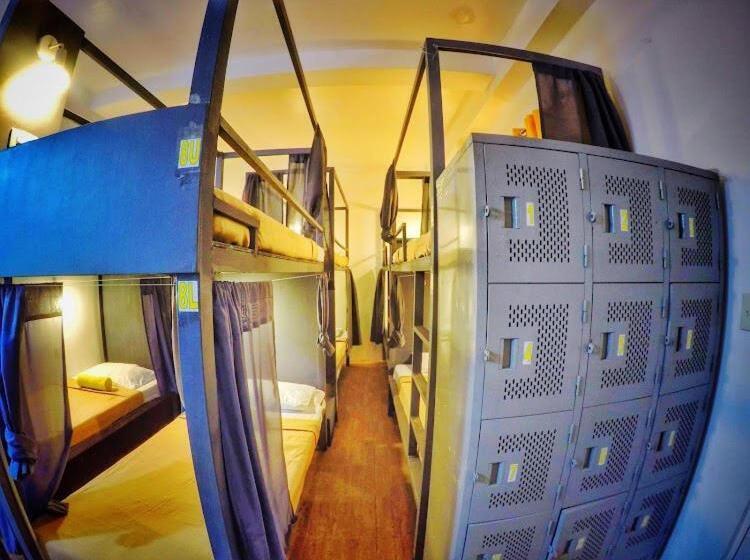 共用房间的床, Frachette S Bed & Breakfast
