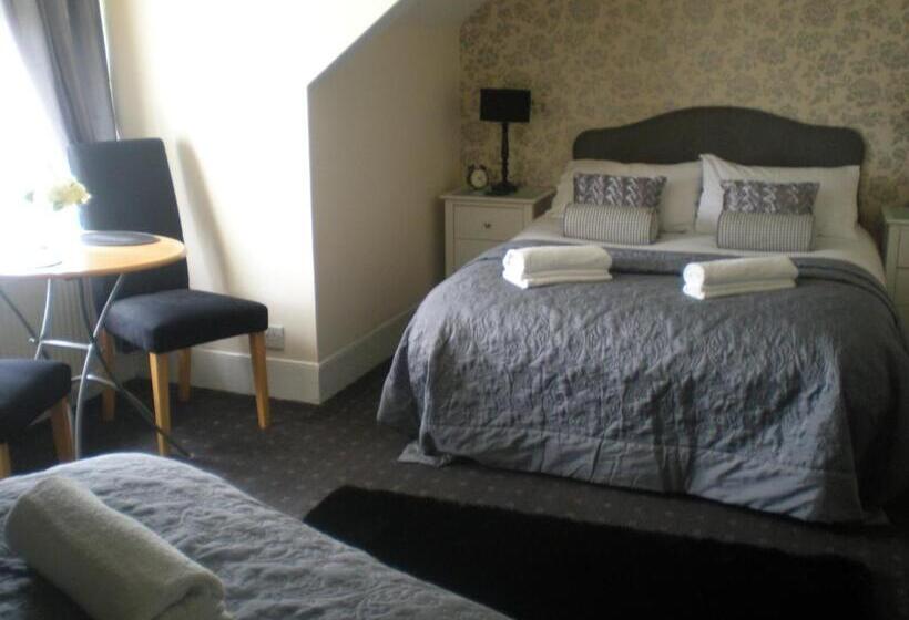家庭间, Elmswood Guest House