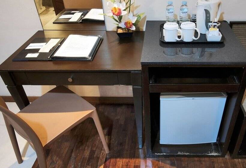 디럭스 룸, Fersal Hotel Kalayaan, Quezon City