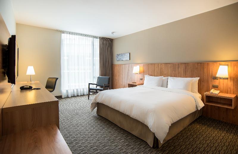 سوئیت جونیور با تخت بزرگ, Pullman Lima San Isidro