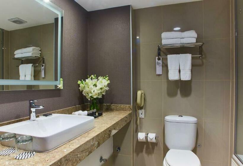 اتاق سوپریور با تخت بزرگ, Pullman Lima San Isidro