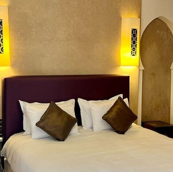 Delüks Oda, Riad Pourpre Medina