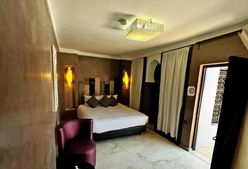 Delüks Süit, Riad Pourpre Medina