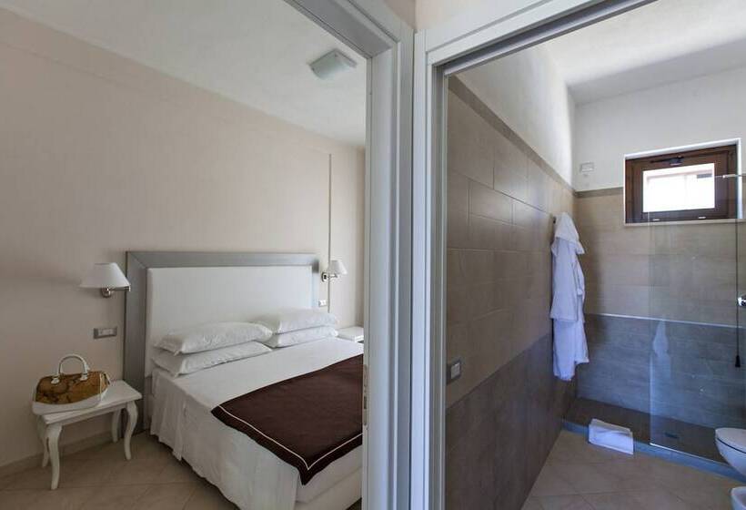 Полулюкс, Eco Resort Dei Siriti