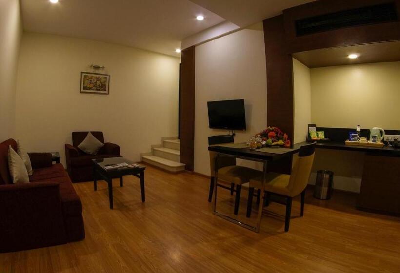 Люкс, Fortune Park Galaxy, Vapi   Member Itc S Hotel Group