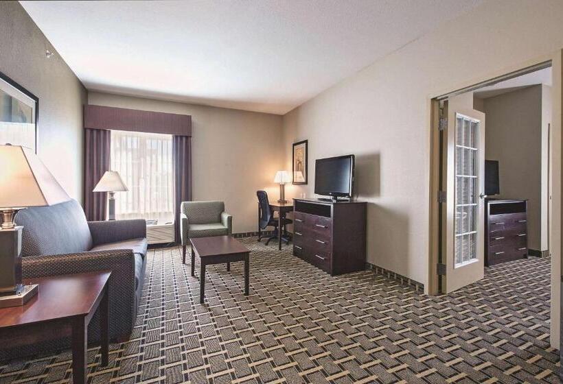 스위트 킹사이즈 침대, La Quinta By Wyndham Lancaster