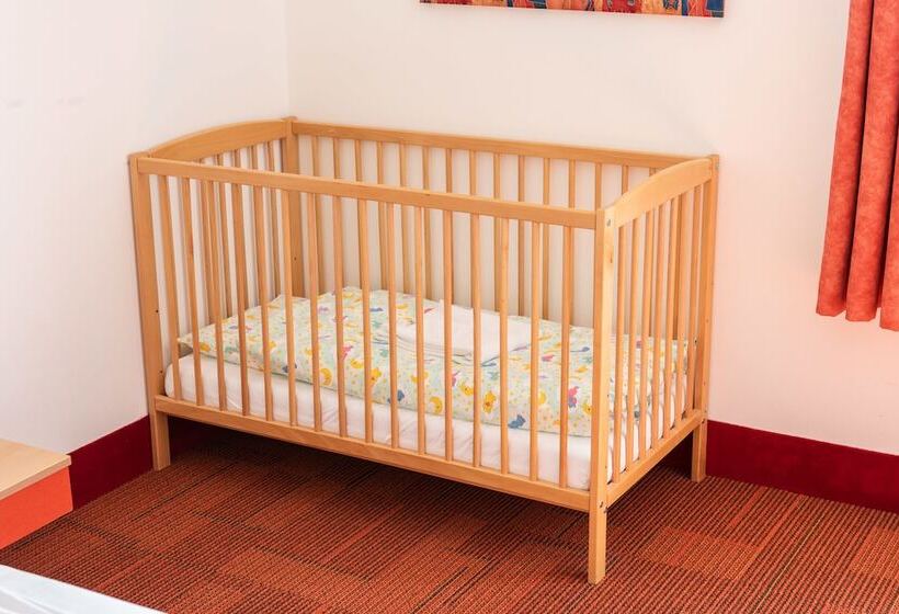 Номер Стандарт, H2o Hotel Therme Resort, Für Familien Mit Kindern