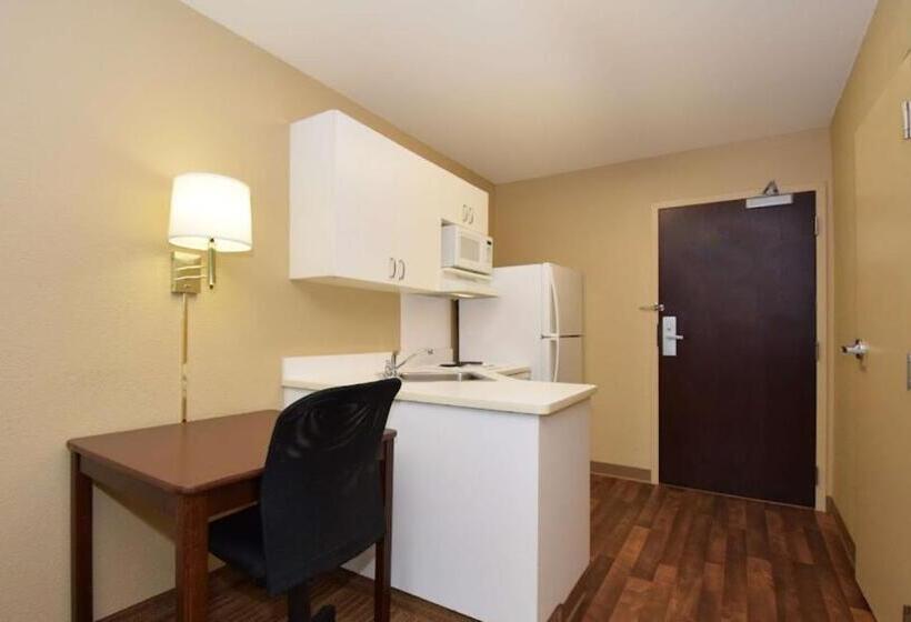 Трехместный Президентский, Southfield Stay
