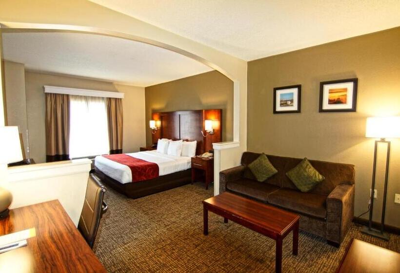 Люкс Кровать Кинг, Comfort Suites Near University