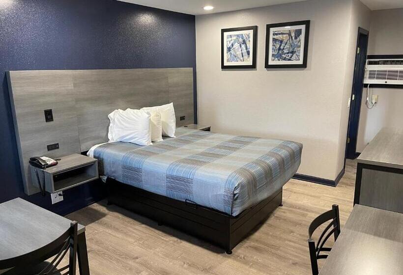 Номер Стандарт, Golden Hill Inndanbury