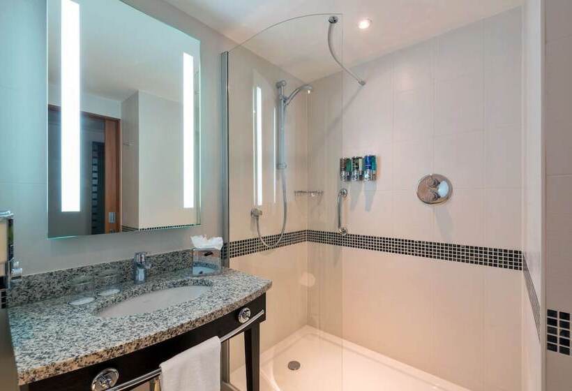 Номер Стандарт, Hampton By Hilton London Luton Airport