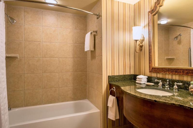 Люкс, Renaissance Tulsa Hotel & Convention Center