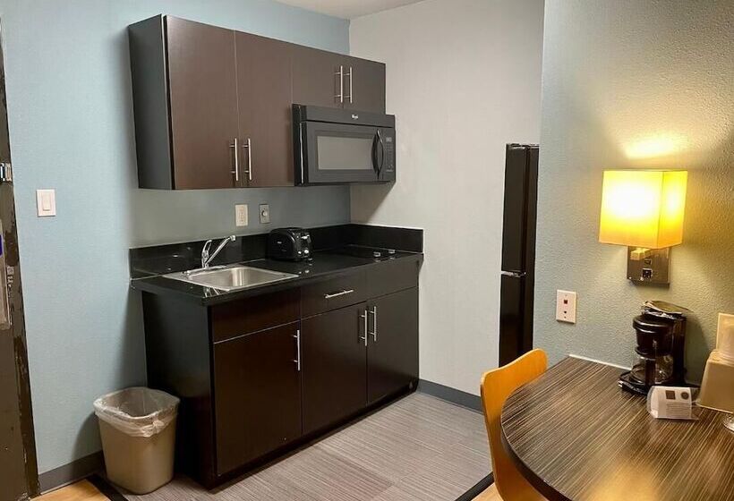 带2个双人床的标准工作室, Studio 6port Arthur, Tx  Se