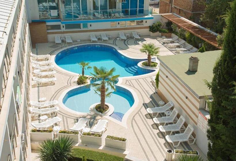 Номер Deluxe Вид на Бассейн, Eskada Beach