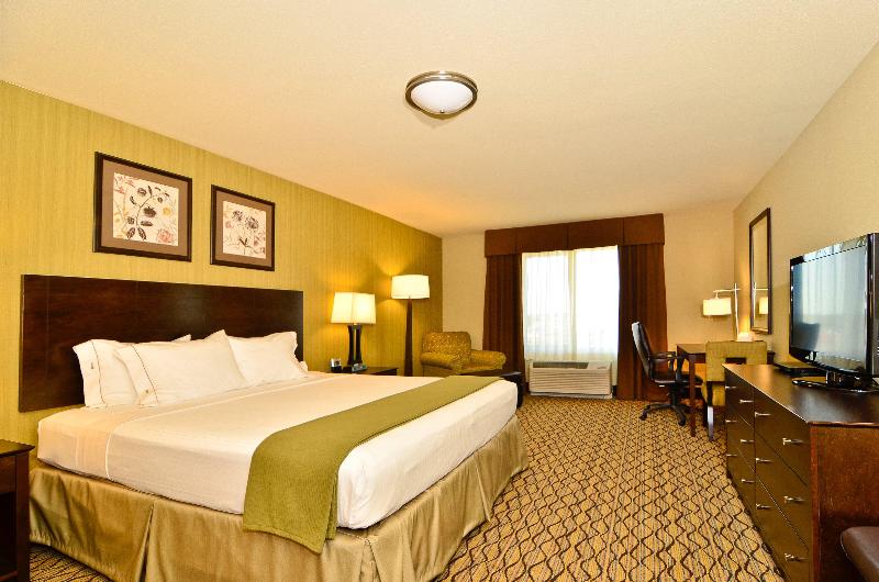 Люкс Кровать Кинг, Holiday Inn Express & Suites   Williston, An Ihg