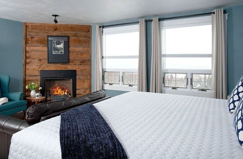 اتاق استاندارد با چشم‌انداز دریاچه, The Lodge At Moosehead Lake