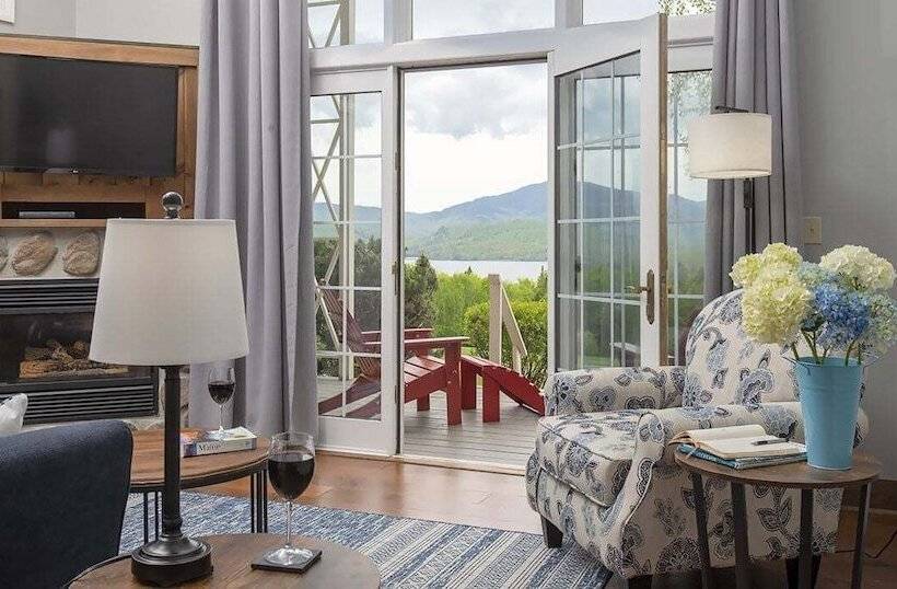 اتاق استاندارد با چشم‌انداز دریاچه, The Lodge At Moosehead Lake
