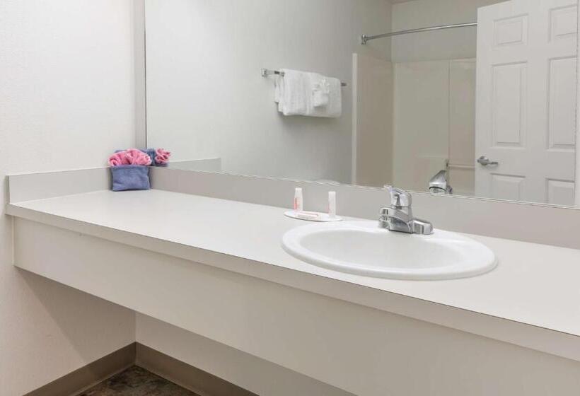 Номер Superior, Travelodge By Wyndham Depoe Bay
