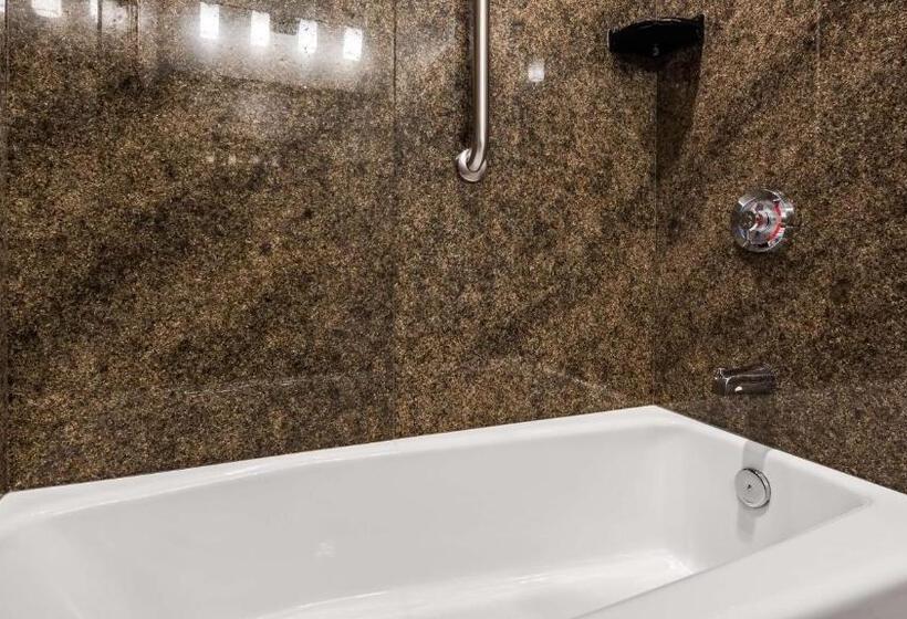 Люкс Кровать Кинг, Best Western Plus Williston Hotel & Suites
