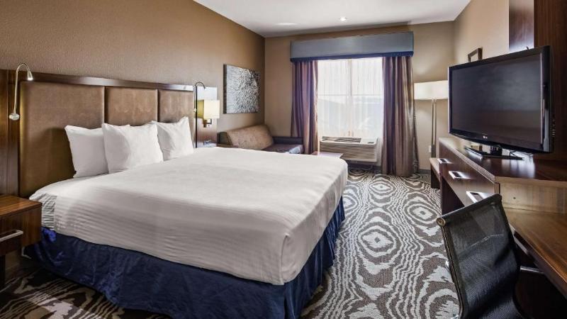 Люкс Кровать Кинг, Best Western Plus Williston Hotel & Suites