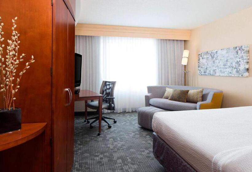 스탠다드 룸 킹사이즈 침대, Courtyard Des Moines Ankeny