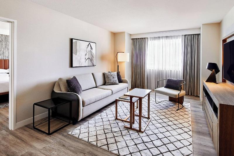 Президентский Люкс, Sheraton Phoenix Downtown