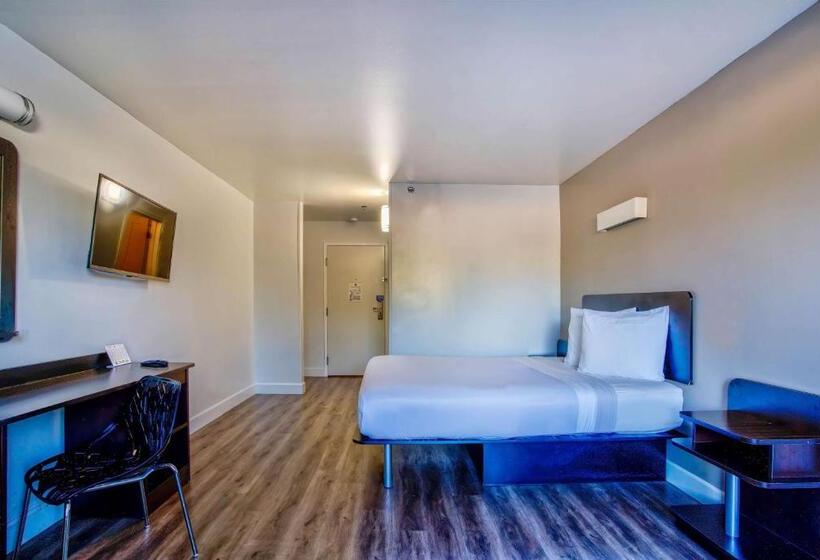 Номер Стандарт, Motel 6hesperia, Ca  West Main Street I15