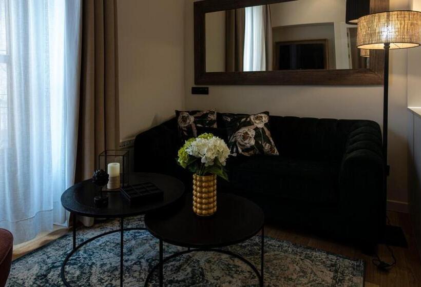 Люкс, Palma Suites