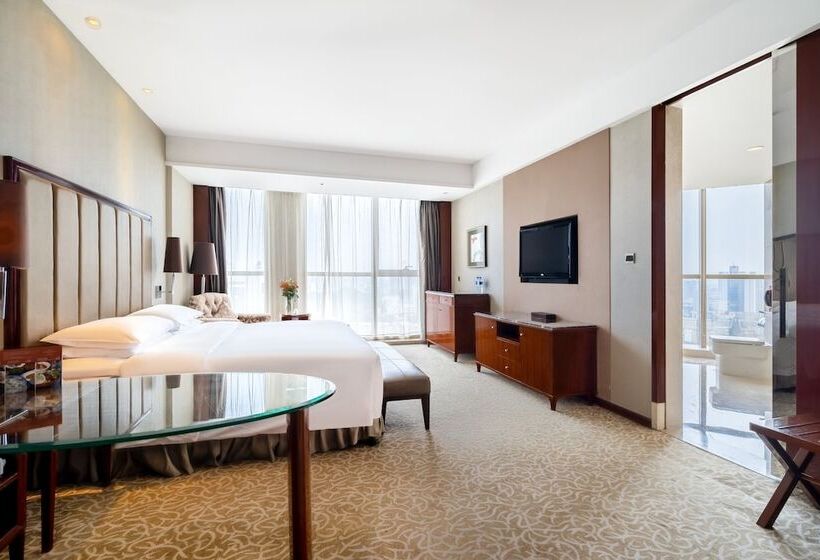 Номер Премиум, Crowne Plaza Zhenjiang, An Ihg