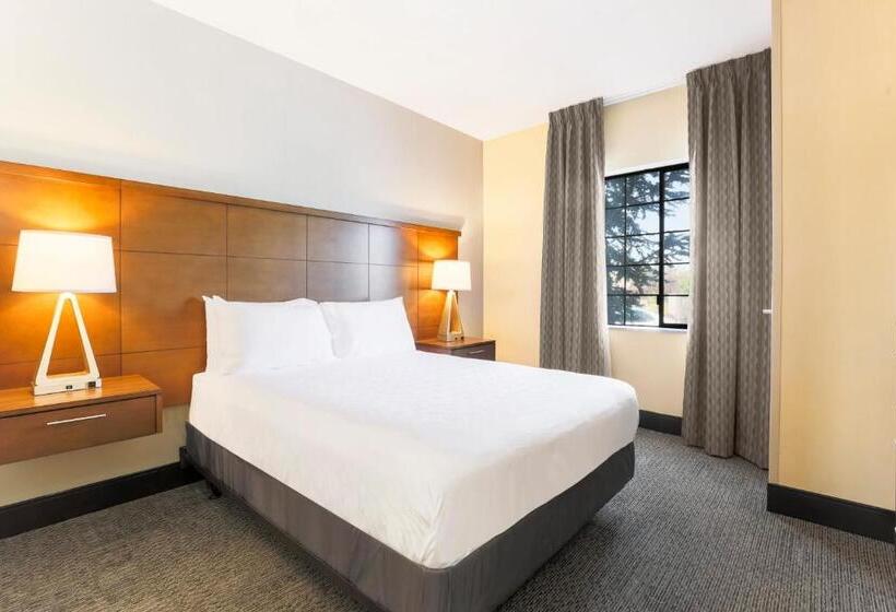 Номер Стандарт Адаптированный для Инвалидов, Staybridge Suites Reno Nevada, An Ihg