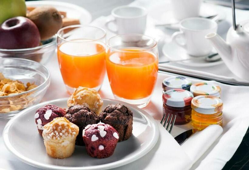 اتاق پرمیوم, Radisson Hotel Nola Naples