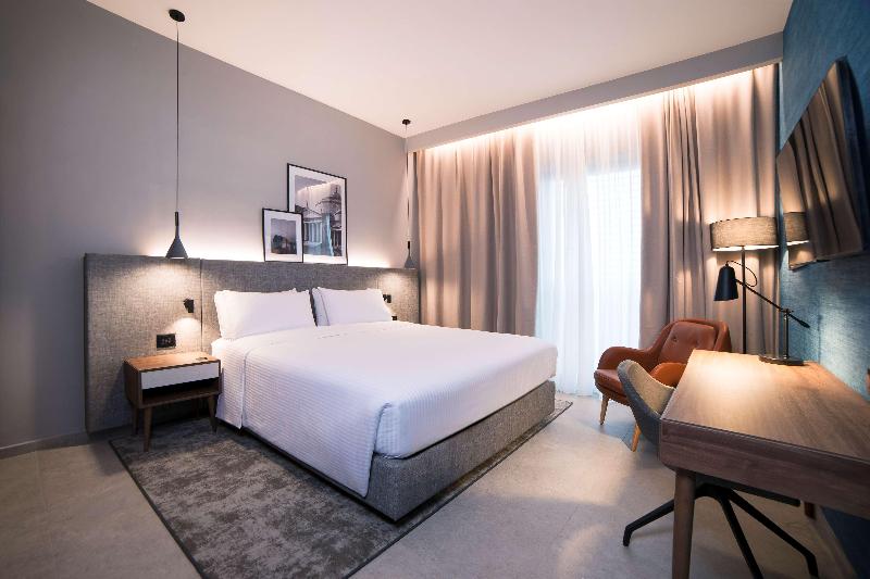 اتاق سوپریور با بالکن, Radisson Hotel Nola Naples