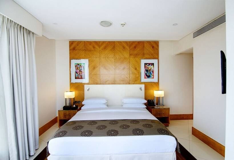 Deluxe Room, Lagos Continental