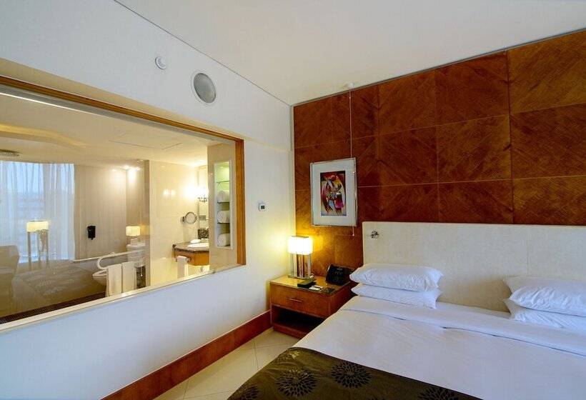 Executive Room, Lagos Continental