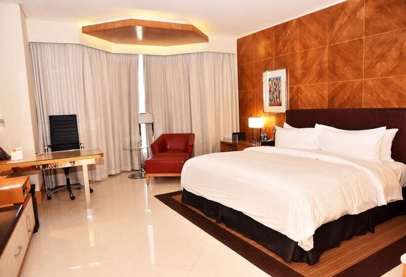 Club Room, Lagos Continental