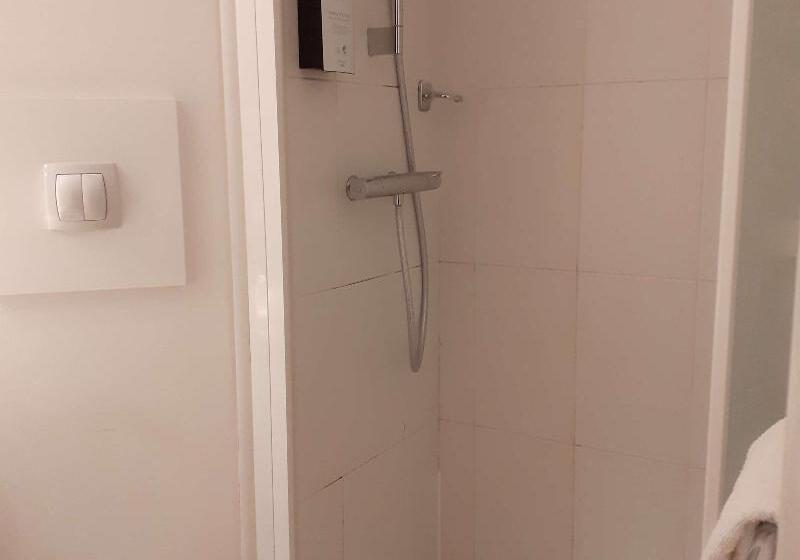 Номер Deluxe, Kristal Hotel Kupang