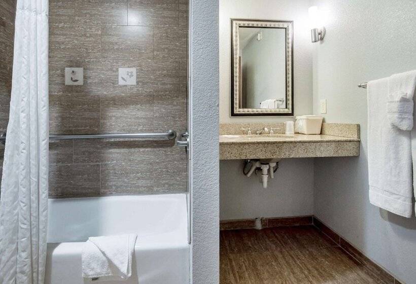 Номер Deluxe, Motel 6 Mineral Wells, Tx