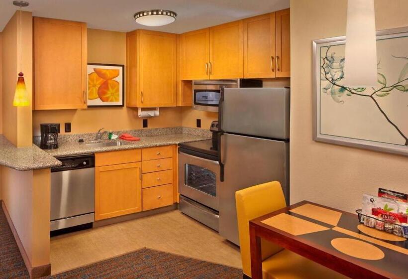 스위트 퀸침대, Residence Inn By Marriott Waldorf