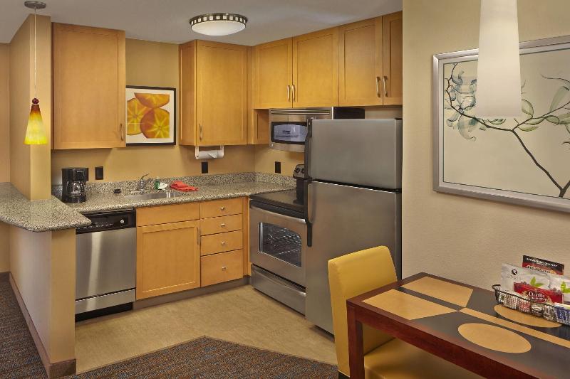 스위트, Residence Inn By Marriott Waldorf