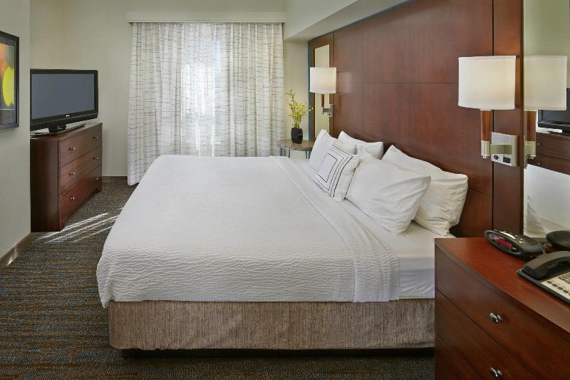 스탠다드 스튜디오 킹침대, Residence Inn By Marriott Waldorf