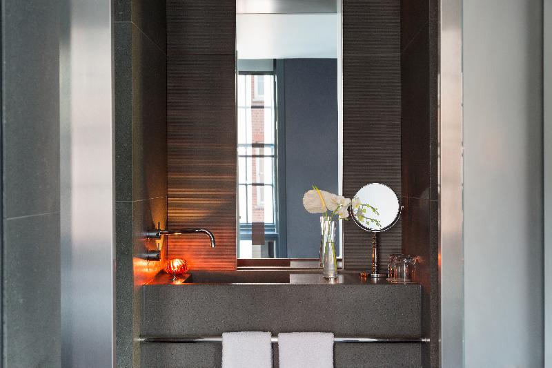 Люкс Повышенной Комфортности, Grosvenor House Suites