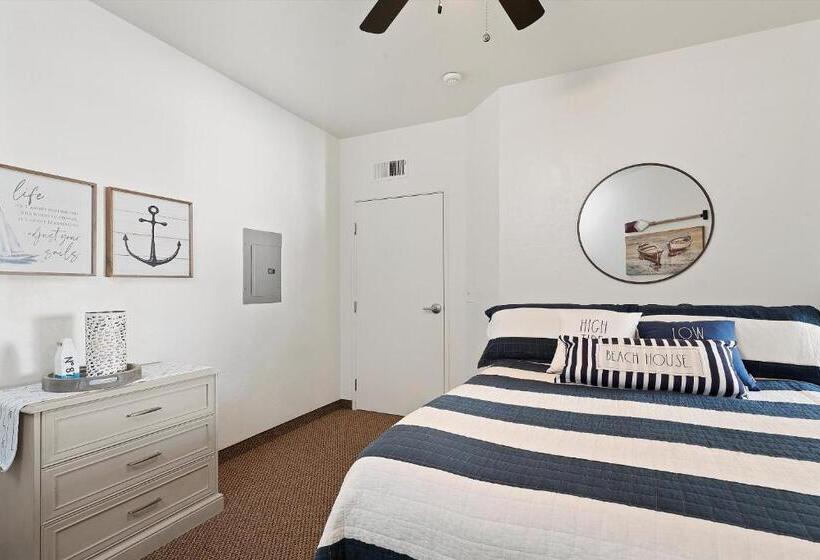 Люкс Кровать Кинг, Beach House Inn & Suites