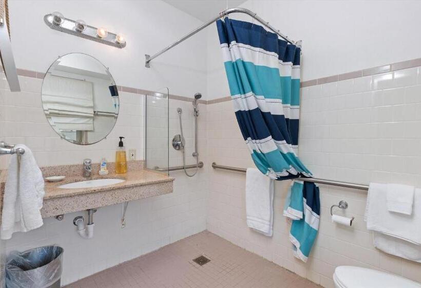 Студия Стандарт, Beach House Inn & Suites