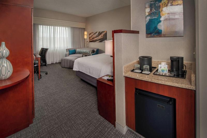 스탠다드 룸 킹사이즈 침대, Courtyard By Marriott Hagerstown
