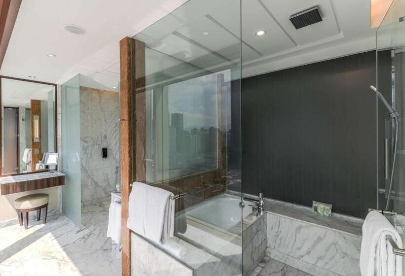 اتاق دلوکس با تخت کینگ و چشم‌انداز, Grand Hyatt Kuala Lumpur