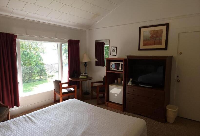 标准间, Hickory Grove Motor Inn   Cooperstown