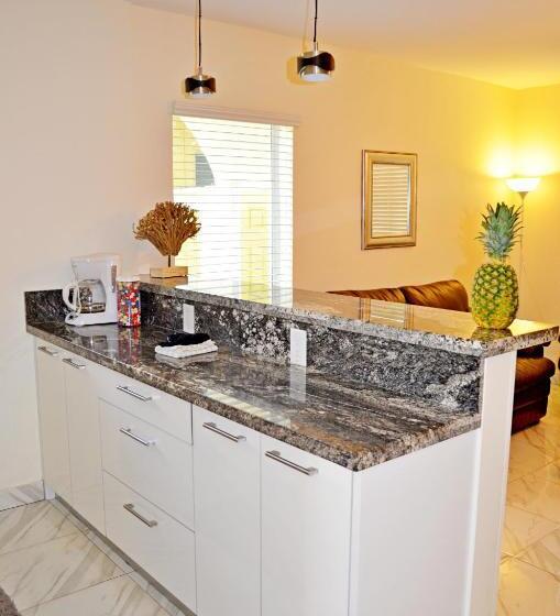 דירת חדר, Ocean Drive Villas