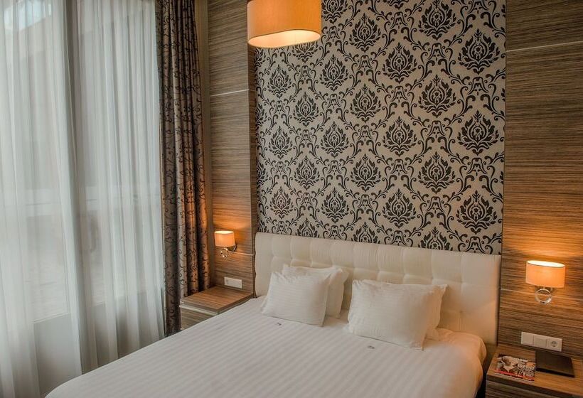 Номер Deluxe, Grand Hotel Downtown